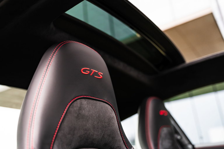 Porsche 991.2 Carrera GTS