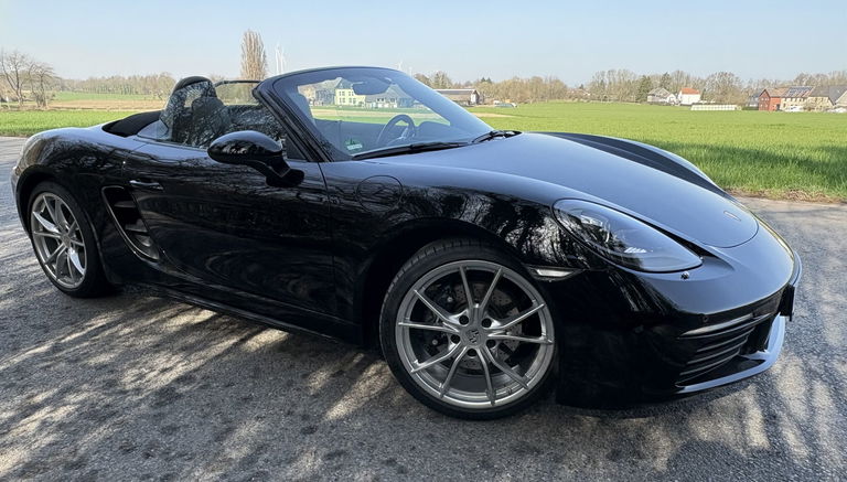 Porsche 718 Boxster