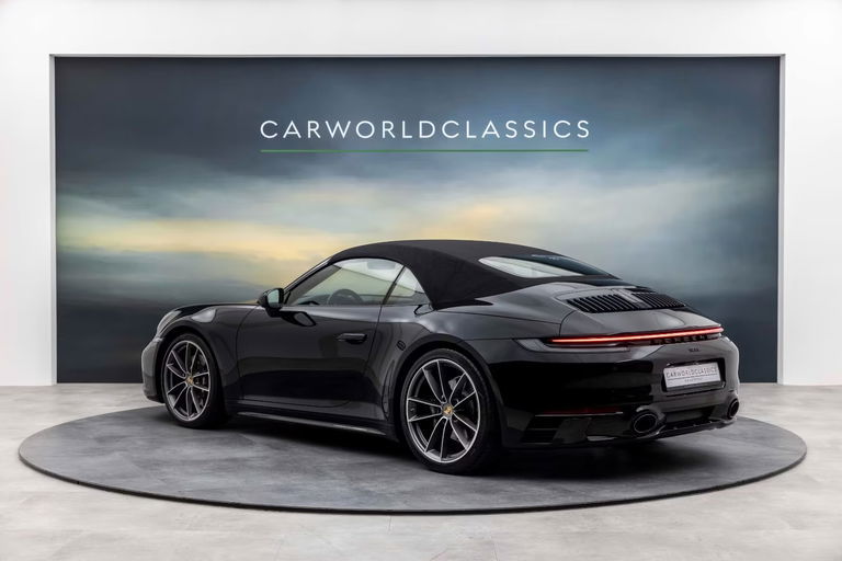 Porsche 992 Carrera 4S