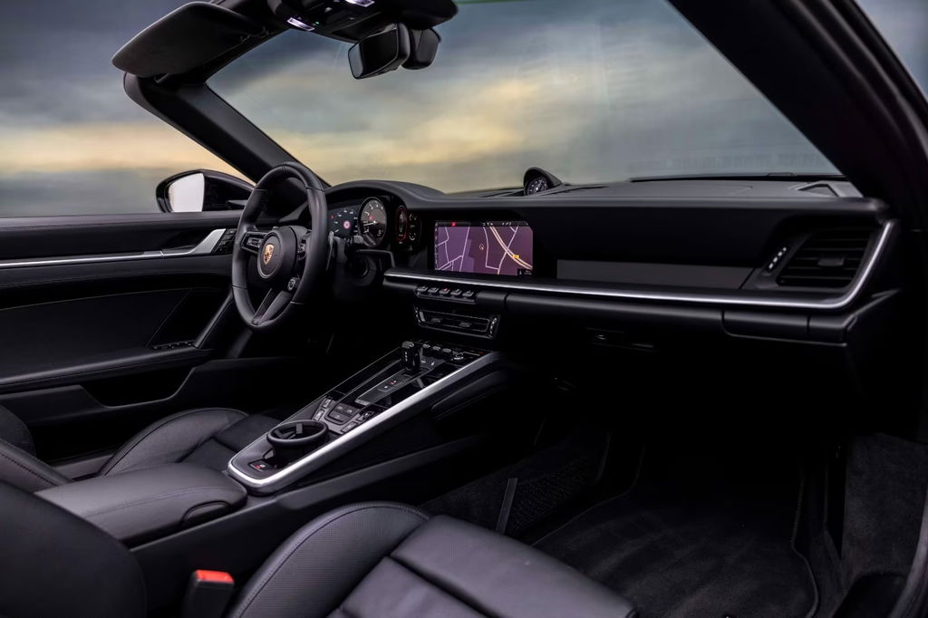 Porsche 992 Carrera 4S