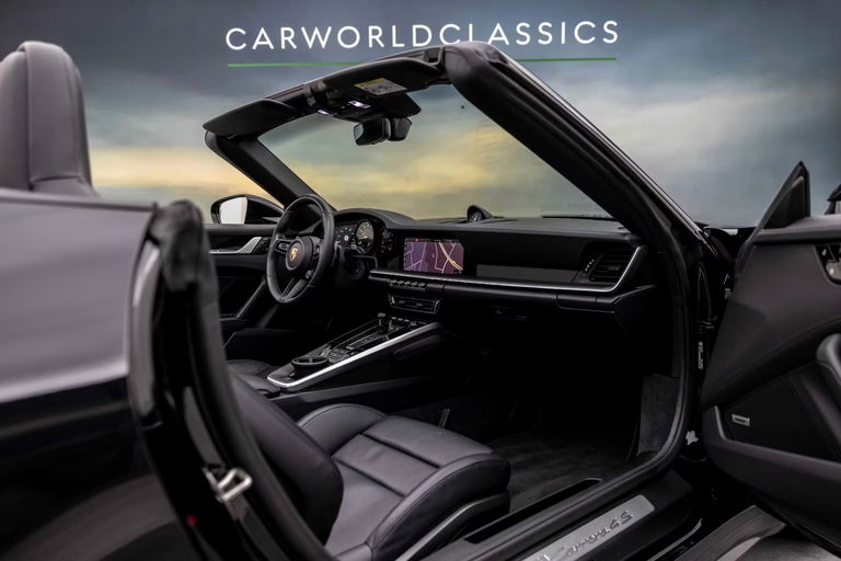 Porsche 992 Carrera 4S