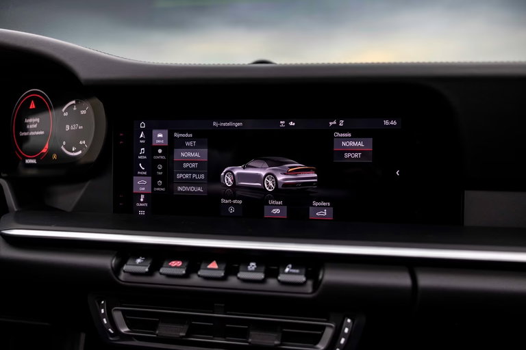 Porsche 992 Carrera 4S