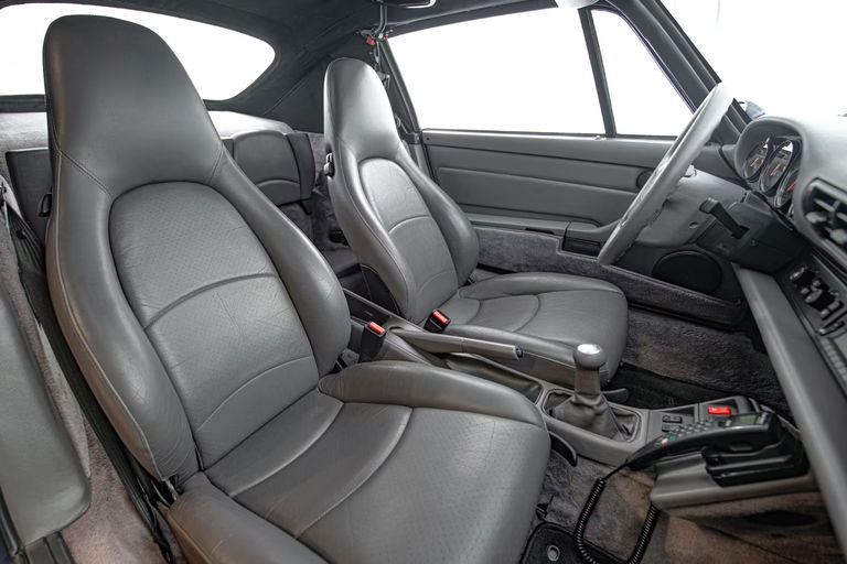 Porsche 993 Carrera 4