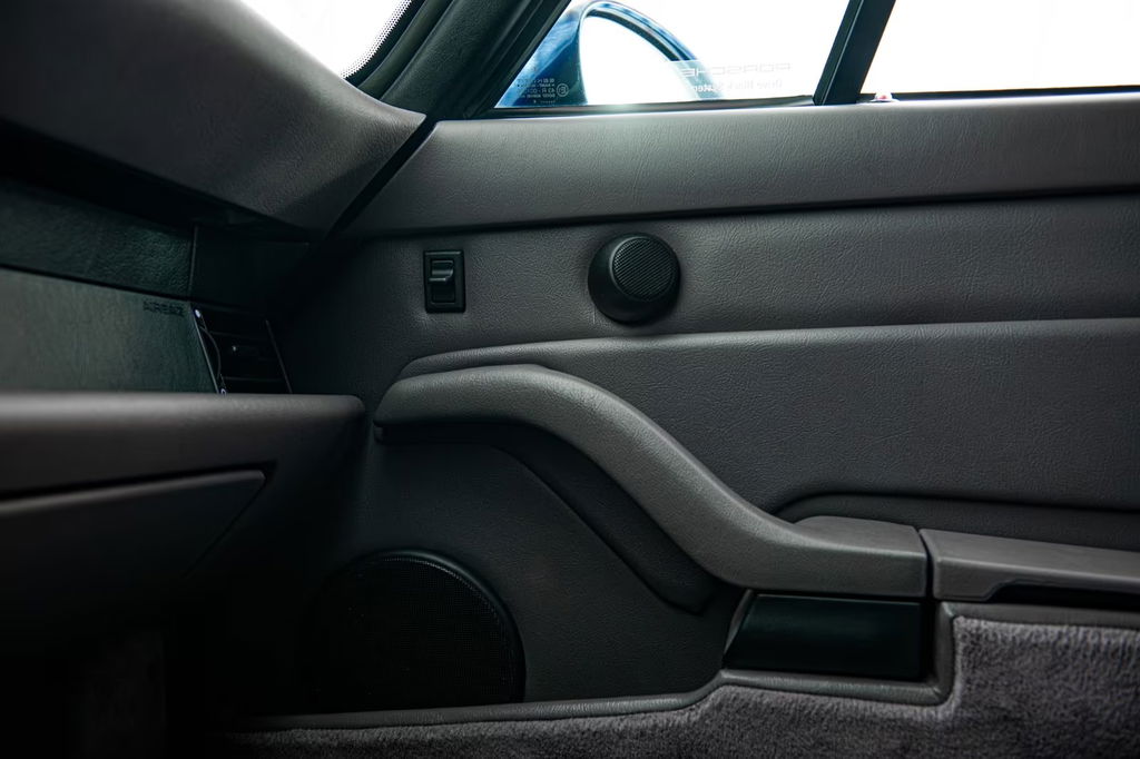 Porsche 993 Carrera 4