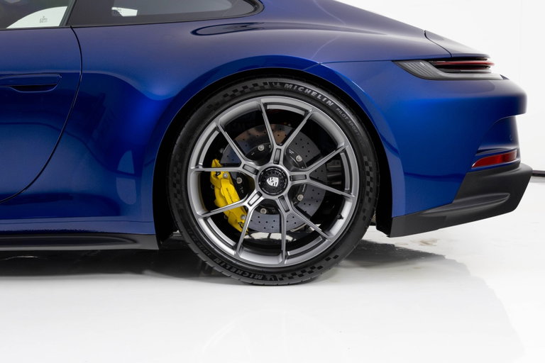 Porsche 992 GT3 Touring
