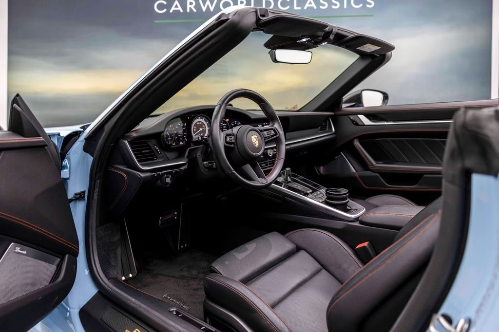 Porsche 992 Carrera 4S