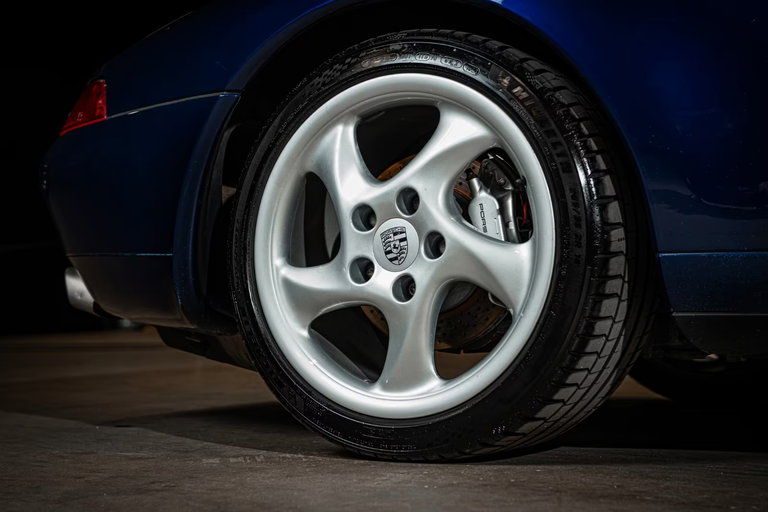 Porsche 993 Carrera 4