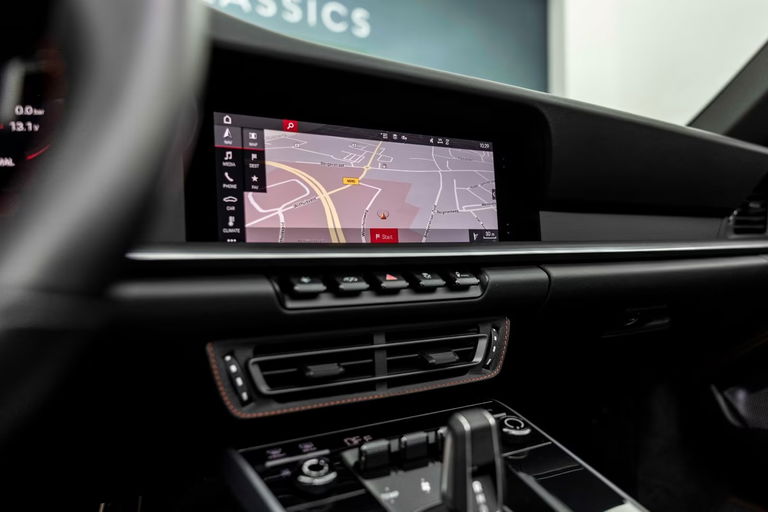 Porsche 992 Carrera 4S