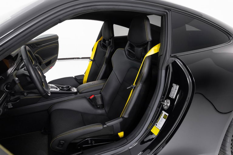 Porsche 992 GT3 Touring