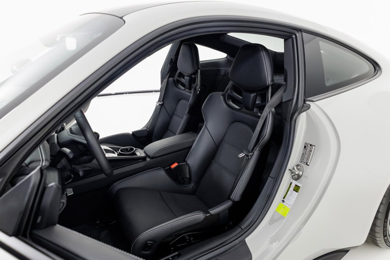 Porsche 992 GT3 Touring