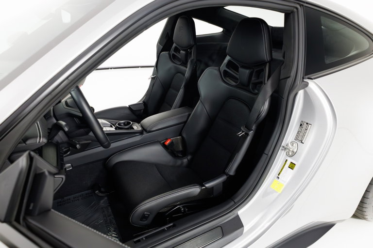Porsche 992 GT3 Touring