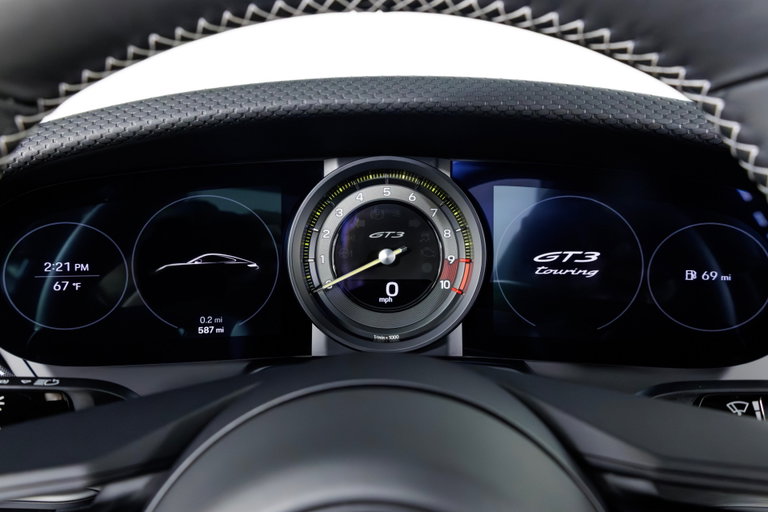 Porsche 992 GT3 Touring