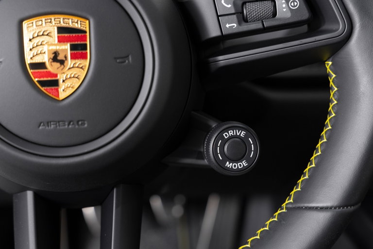 Porsche 992 GT3 Touring