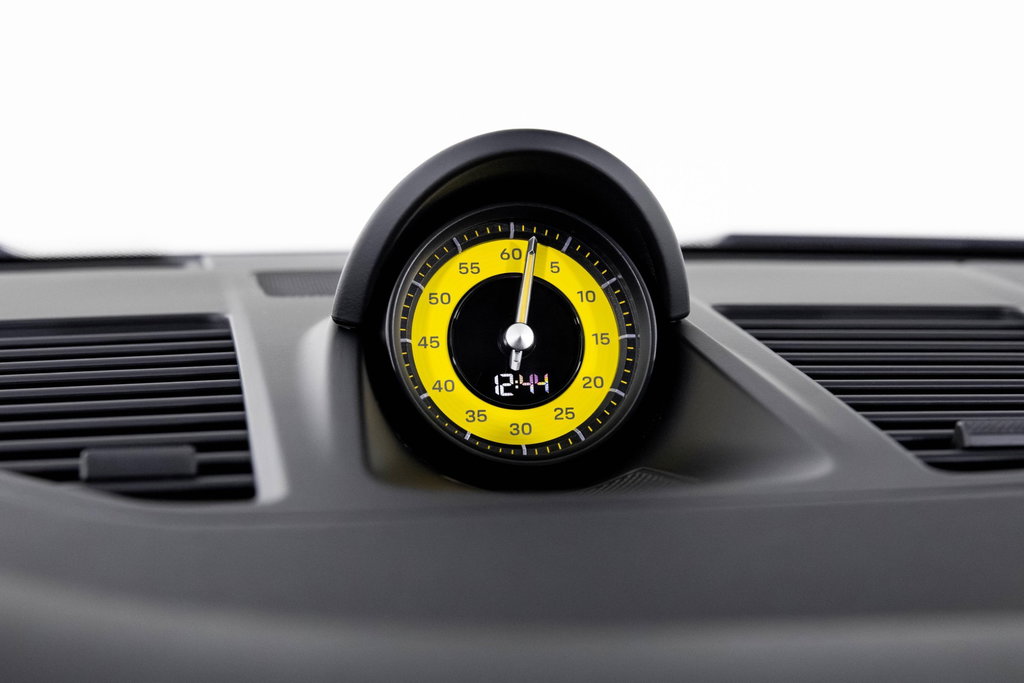 Porsche 992 GT3 Touring