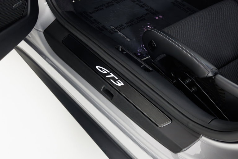 Porsche 992 GT3 Touring