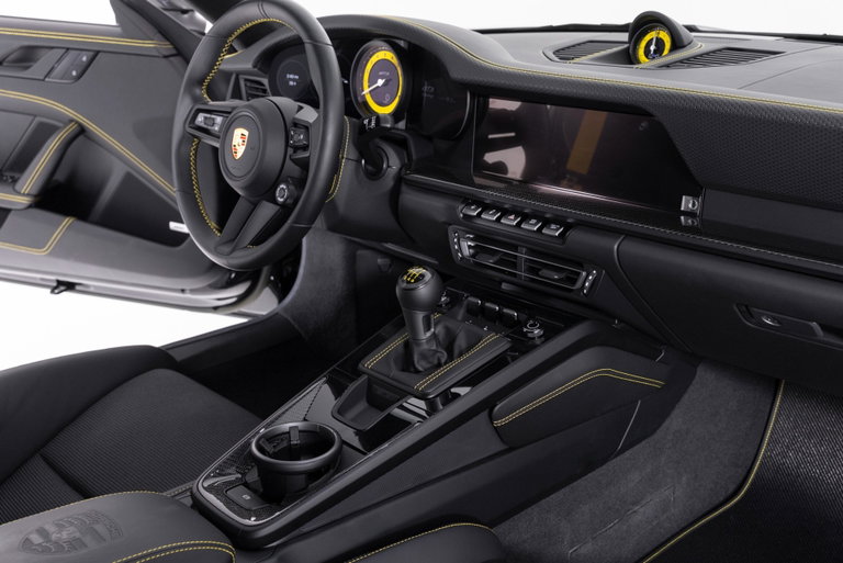 Porsche 992 GT3 Touring