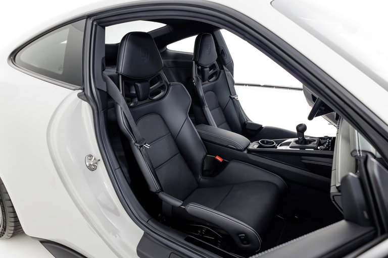 Porsche 992 GT3 Touring