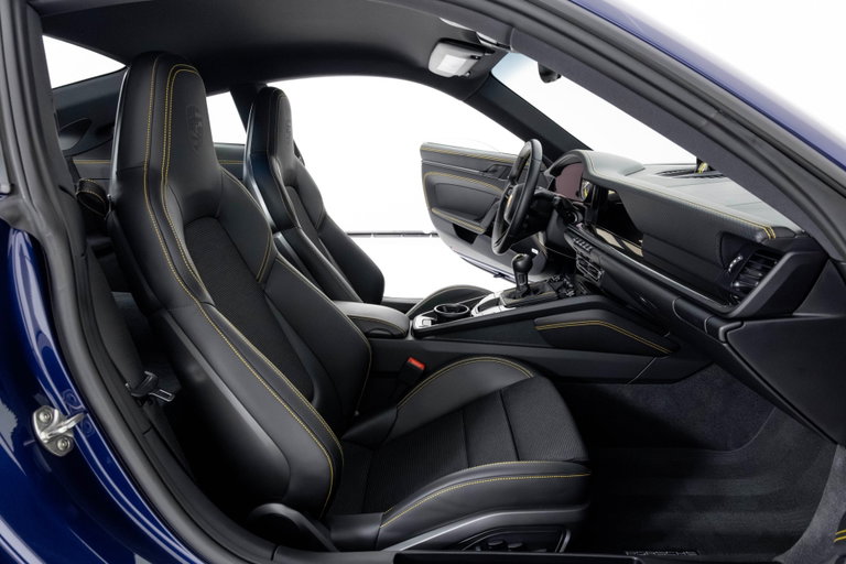 Porsche 992 GT3 Touring