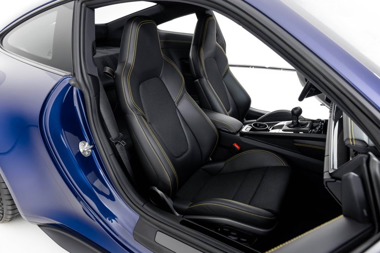 Porsche 992 GT3 Touring