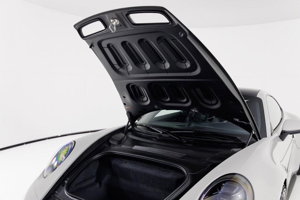 Porsche 992 GT3 Touring