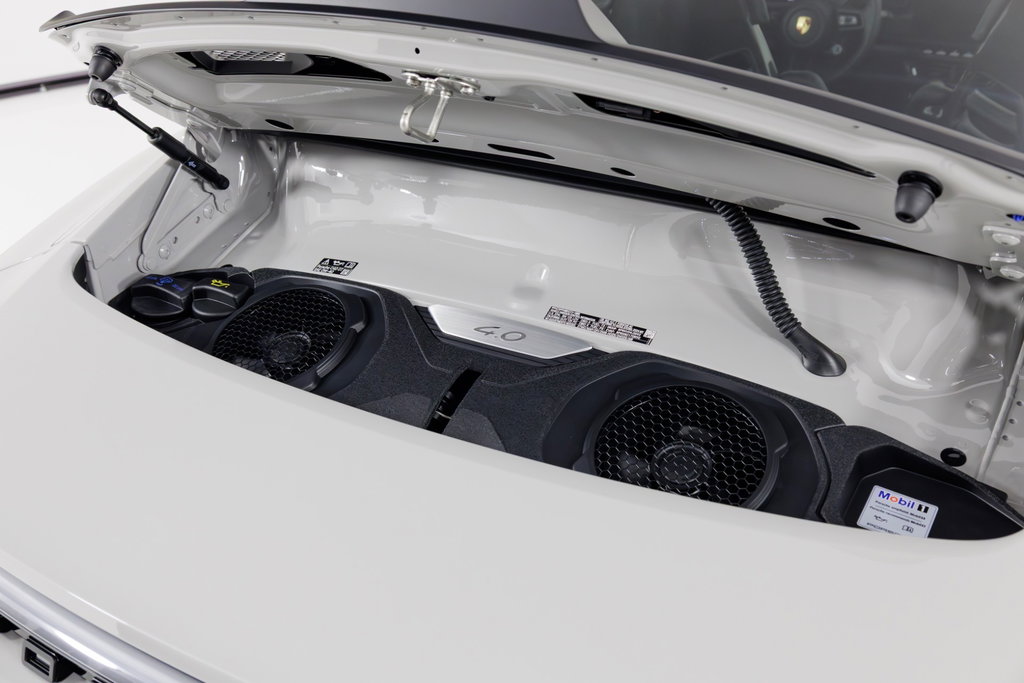 Porsche 992 GT3 Touring