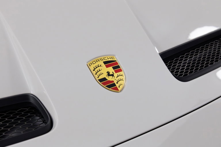 Porsche 992 GT3 Touring