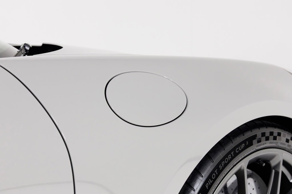 Porsche 992 GT3 Touring