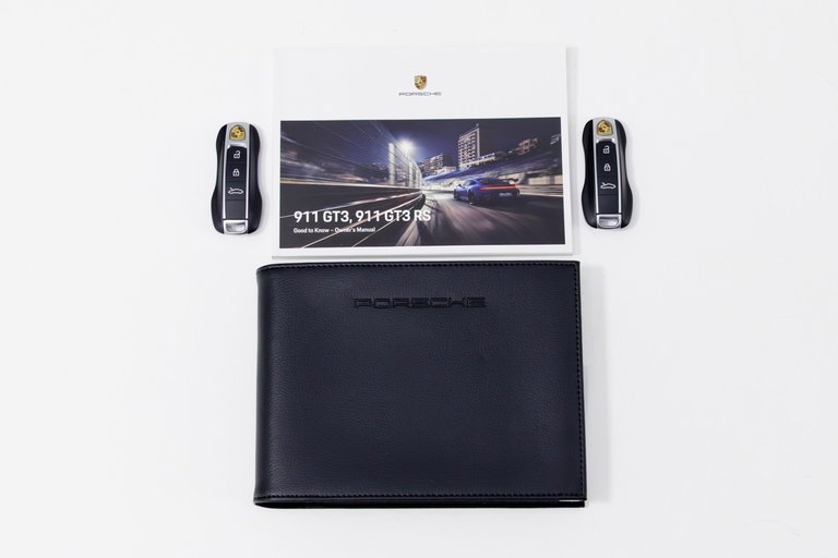 Porsche 992 GT3 Touring