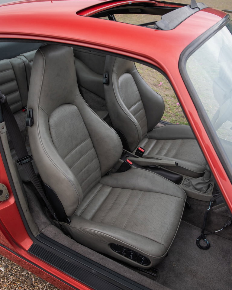 Porsche 964 Carrera 4