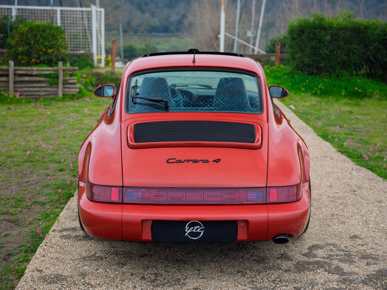 Porsche 964 Carrera 4