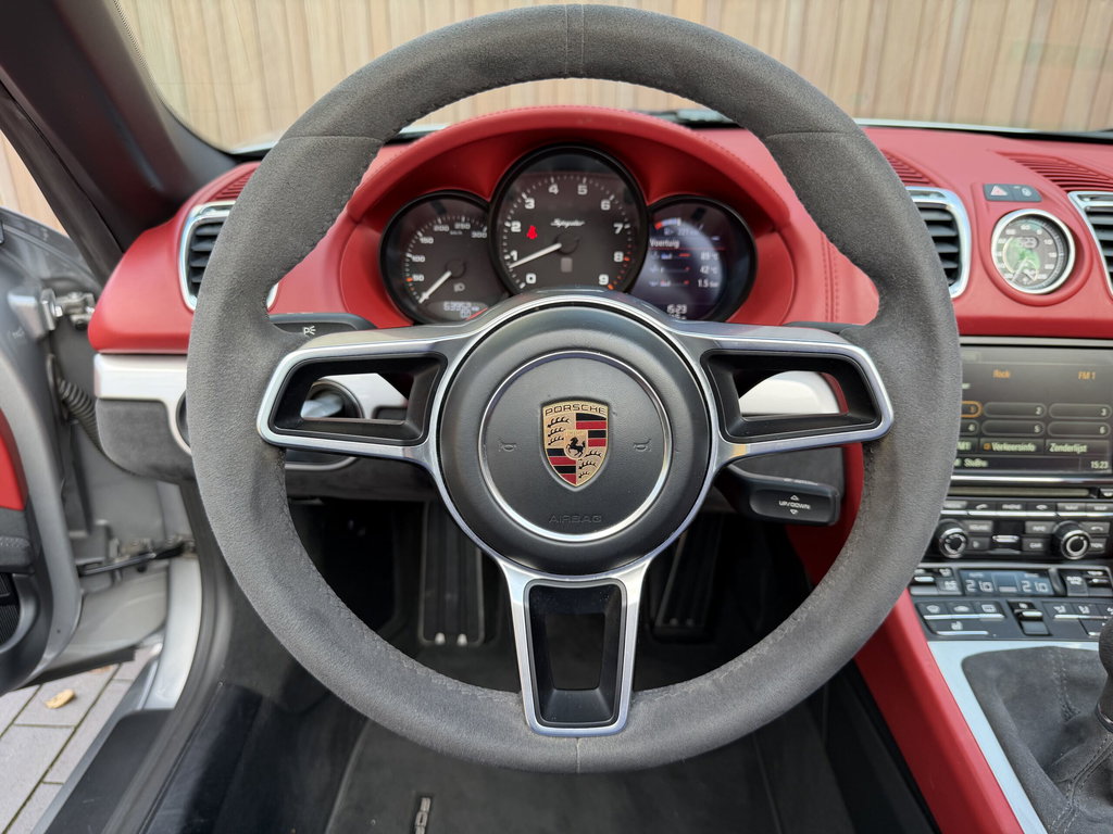 Porsche 981 Boxster Spyder