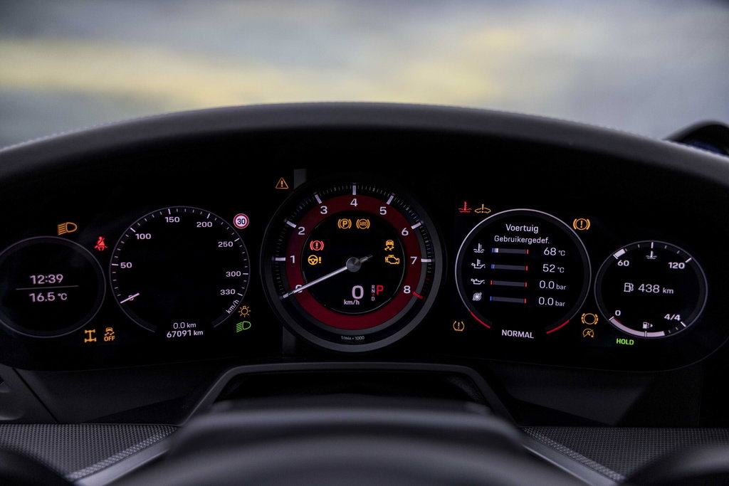 Porsche 992 Carrera 4S