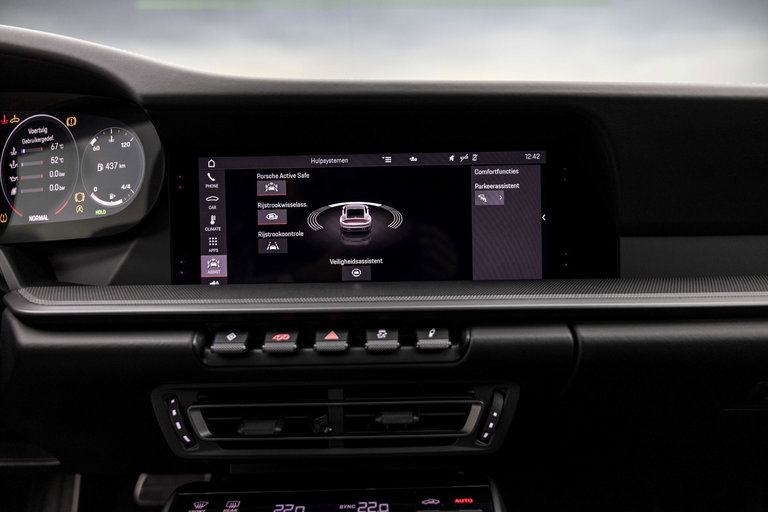 Porsche 992 Carrera 4S