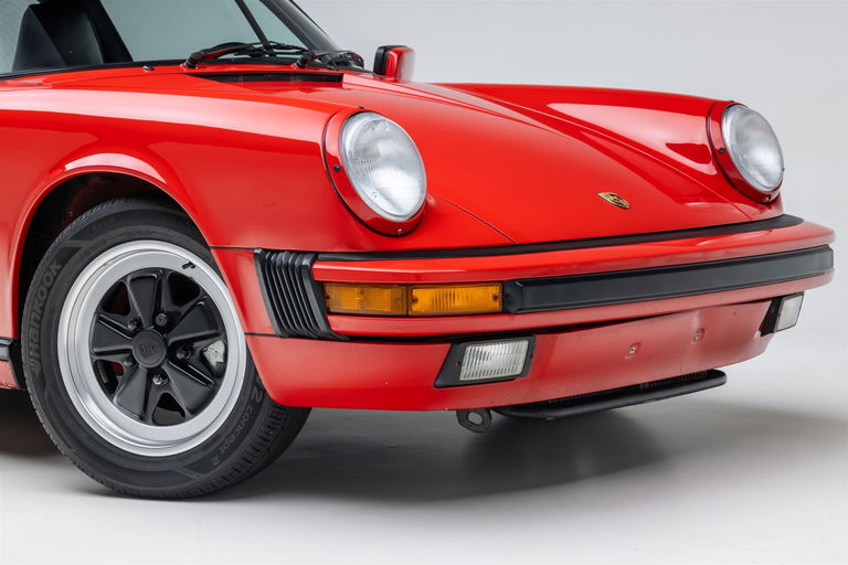 Porsche 911 Carrera 3.2
