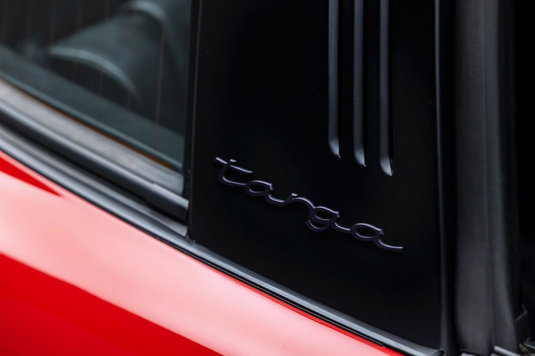 Porsche 911 Carrera 3.2