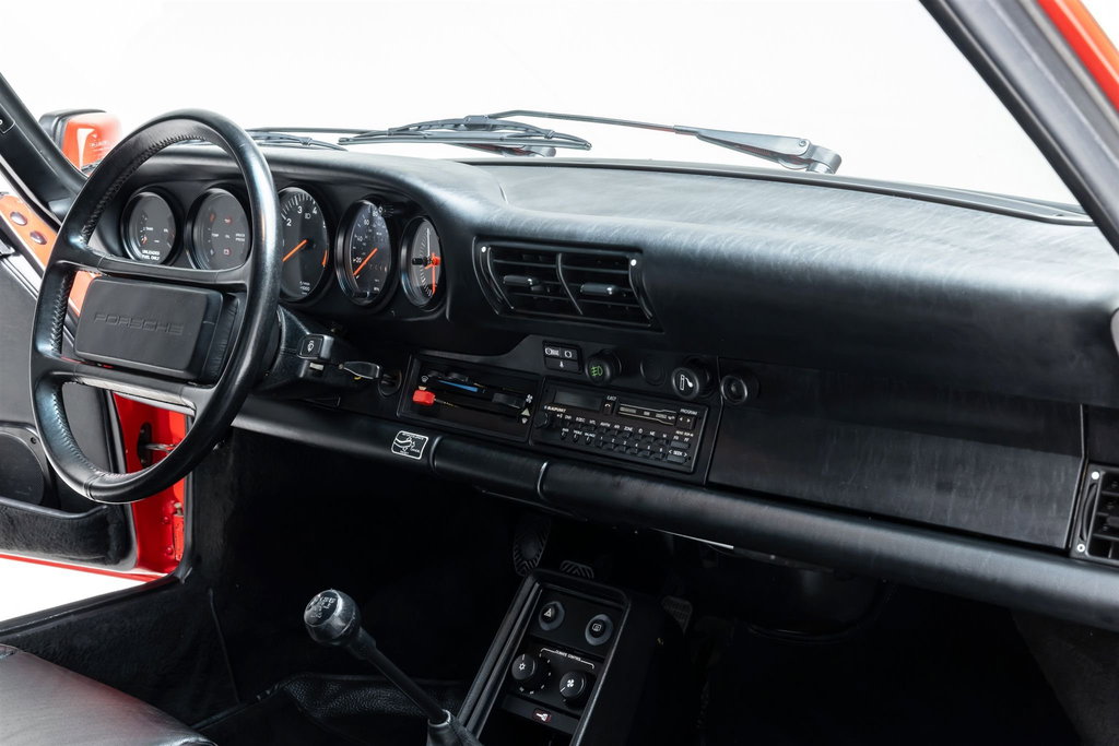 Porsche 911 Carrera 3.2
