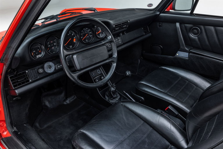 Porsche 911 Carrera 3.2