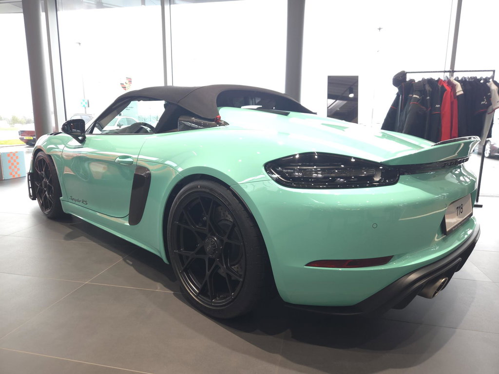 Porsche 718 Spyder RS