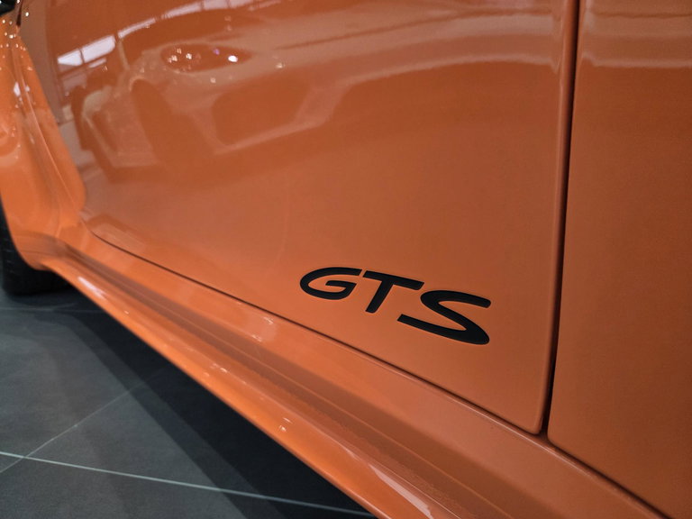 Porsche 992.2 Carrera 4 GTS