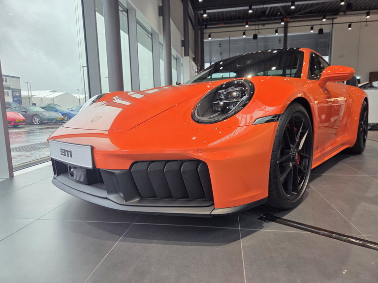 Porsche 992.2 Carrera 4 GTS