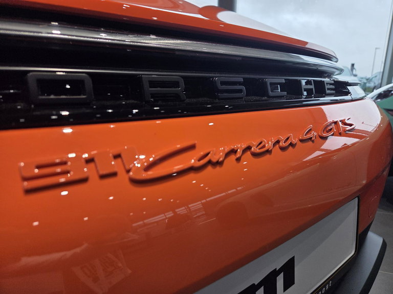 Porsche 992.2 Carrera 4 GTS