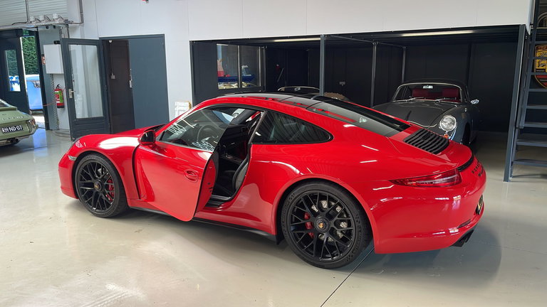Porsche 991 Carrera GTS