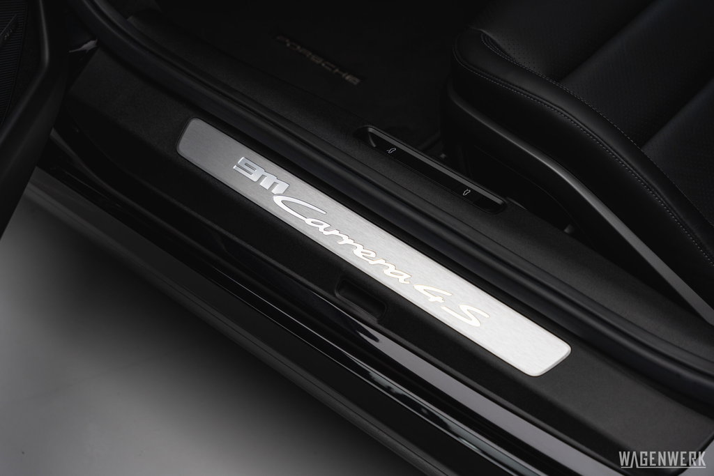 Porsche 992 Carrera 4S