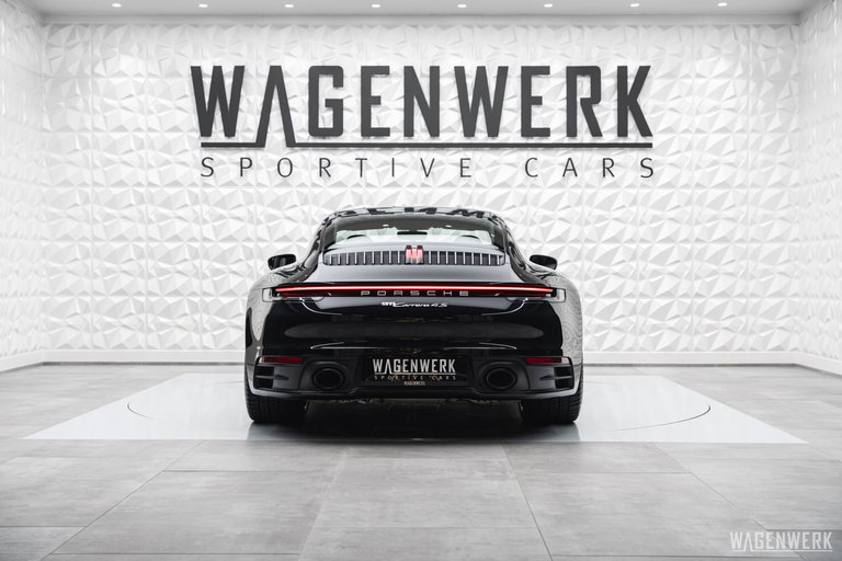 Porsche 992 Carrera 4S