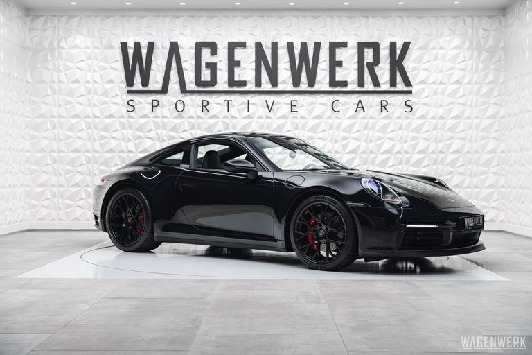 Porsche 992 Carrera 4S