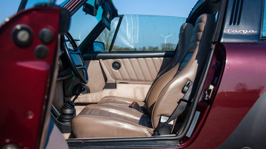 Porsche 911 Carrera 3.2