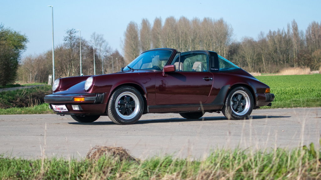 Porsche 911 Carrera 3.2