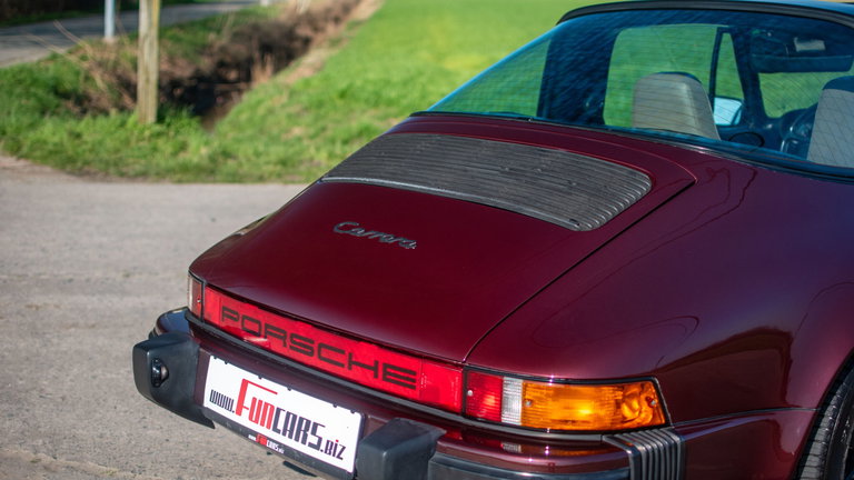 Porsche 911 Carrera 3.2