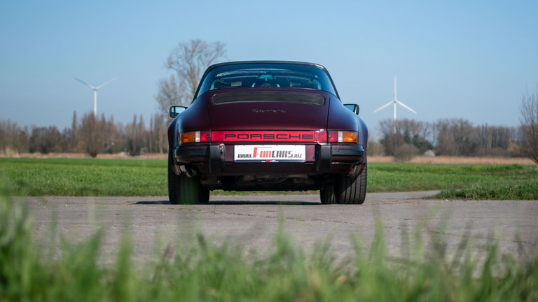 Porsche 911 Carrera 3.2