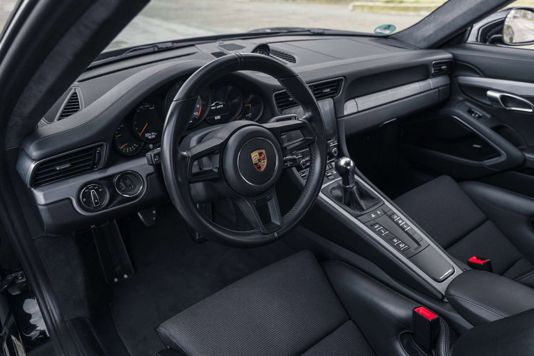 Porsche 991.2 GT3 Touring